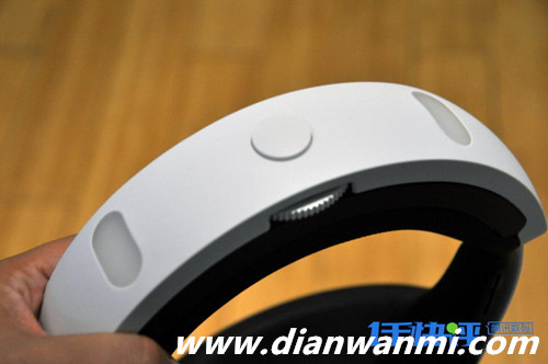 PS VR國(guó)行版 佩戴舒適但連線實(shí)在太多 PlayStation VR 索尼 VR及其它  第8張