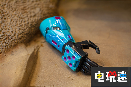 非營(yíng)利組織聯(lián)動(dòng)《光環(huán)》推出主題慈善假肢 Xbox One 微軟 343工作室 光環(huán) 微軟XBOX 第3張 非營(yíng)利組織聯(lián)動(dòng)《光環(huán)》推出主題慈善假肢 Xbox One 微軟 343工作室 光環(huán) 微軟XBOX 第3張