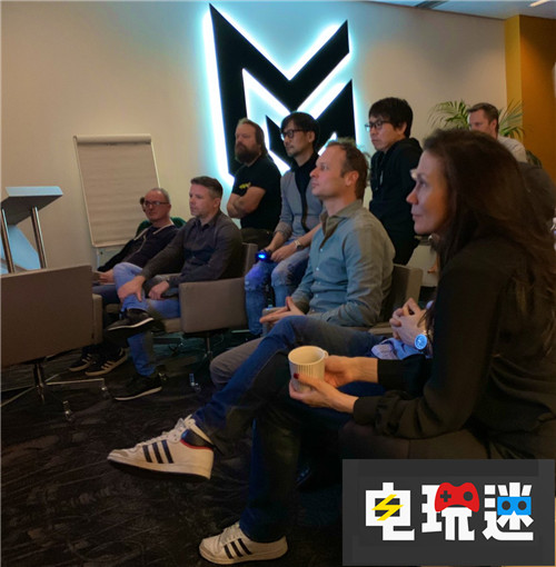 小島秀夫親自演示《死亡擱淺》前二小時(shí)內(nèi)容已經(jīng)完成了 PS4 Guerrilla Games 地平線:零之曙光 小島工作室 小島秀夫 死亡擱淺 電玩迷資訊 第4張 小島秀夫親自演示《死亡擱淺》前二小時(shí)內(nèi)容已經(jīng)完成了 PS4 Guerrilla Games 地平線:零之曙光 小島工作室 小島秀夫 死亡擱淺 電玩迷資訊 第4張