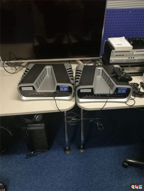 PS5開發(fā)機(jī)實圖公開 V字造型散熱為主 PS5 PS4 索尼 索尼PS  第2張