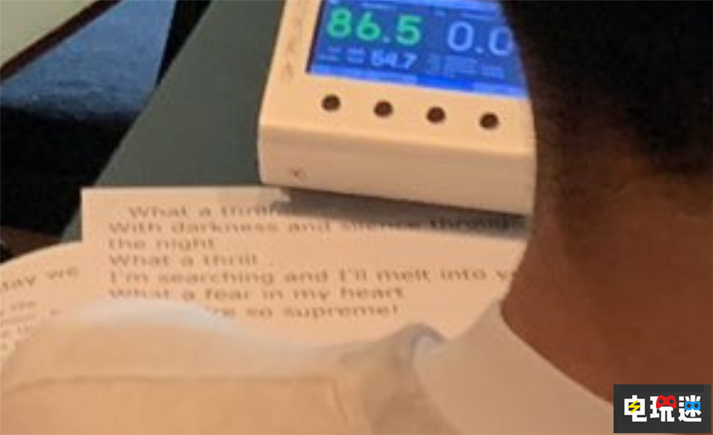 《合金裝備3》“爬梯”主題曲重錄 重制有戲？ 單機(jī)游戲 科樂(lè)美 Snake Eater 食蛇者 合金裝備3 電玩迷資訊  第3張