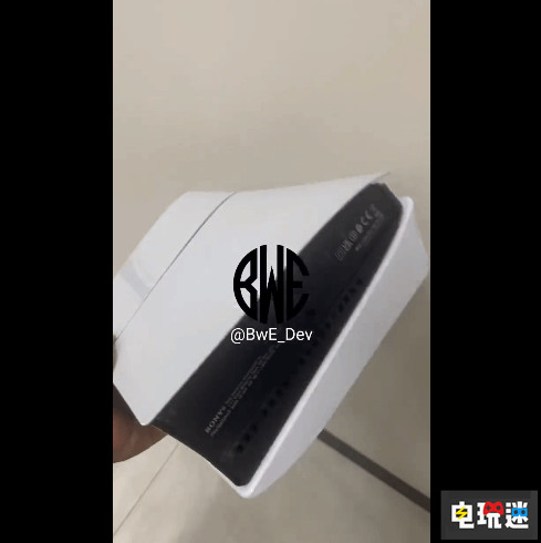 索尼PS5新機型疑似流出 可能包含可拆卸光驅(qū) 光驅(qū)版 數(shù)字版 光驅(qū) PS5 索尼 PS5 Slim 索尼PS  第3張